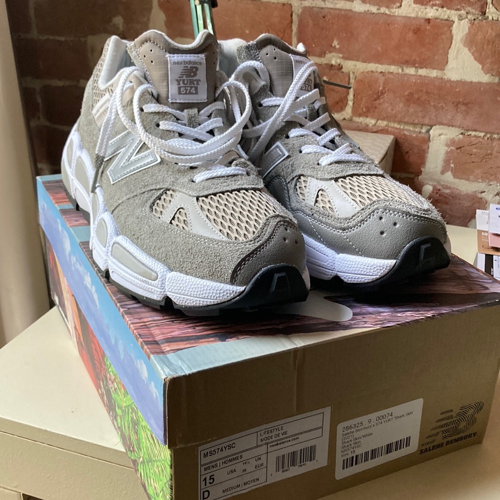 MINT New Balance Yurt Size 15